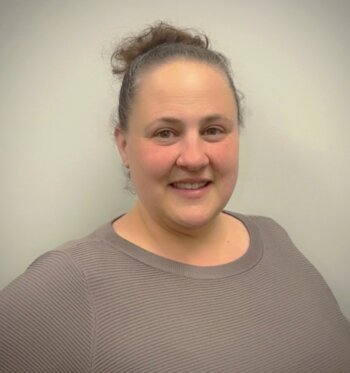 Headshot of Joslyn Groves